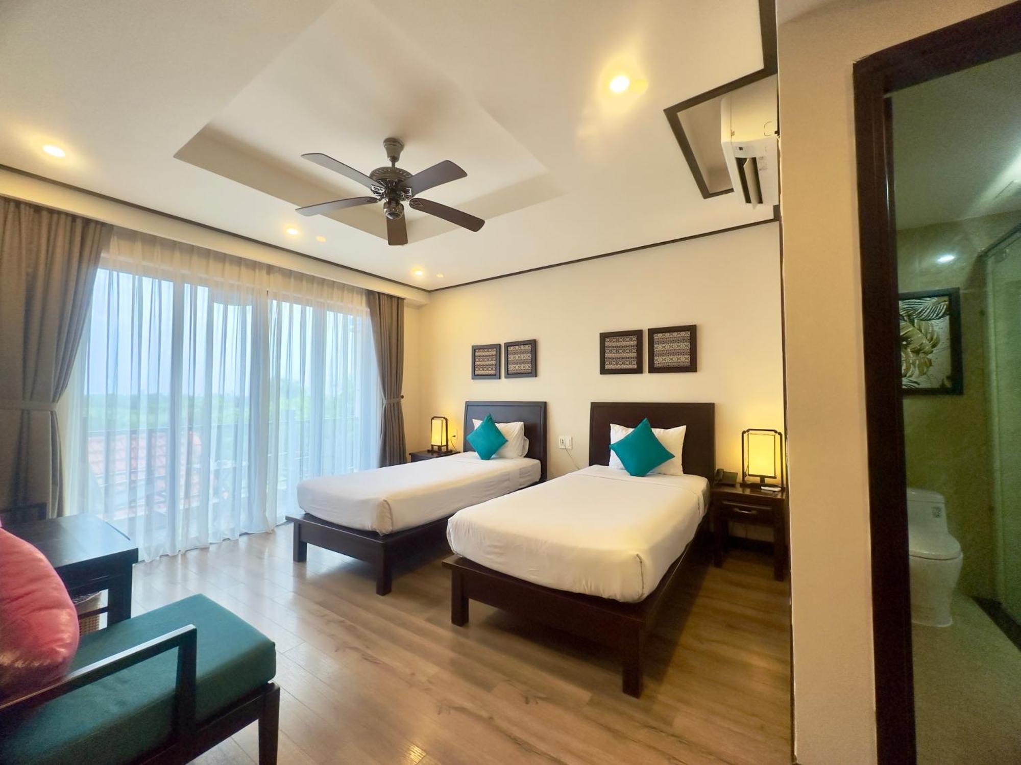 The Quin Riverside Villa Hoi An Exterior photo